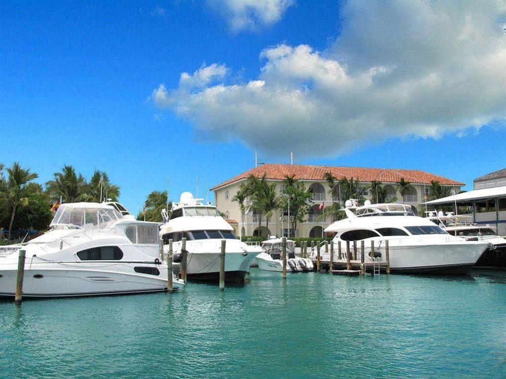 Paradise Harbour Club & Marina Nassau Esterno foto